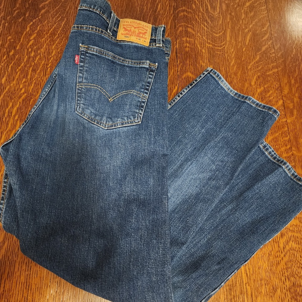 Levi's Men's 505 Regular Fit Straight Leg Jeans 40X 30 Barncore Country Style